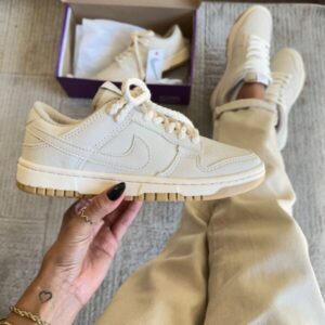 Dunk Low Pro Off