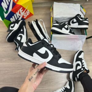 Dunk SB Branco Preto