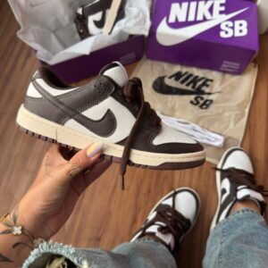 SB Dunk Branco Café Feminino